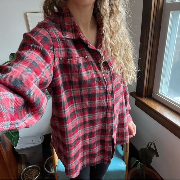 Woolrich Women’s Soft Plaid Shirt - Picture 2 of 5